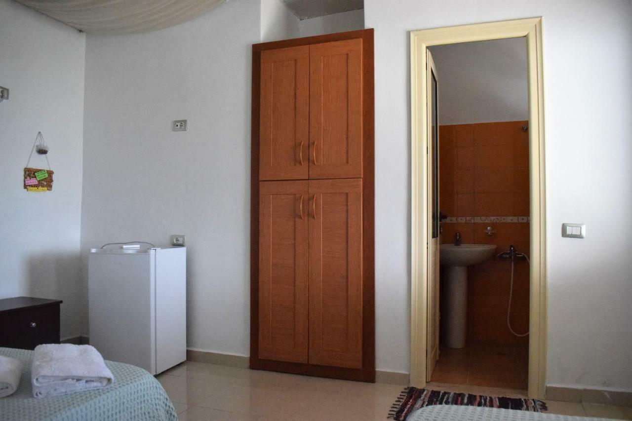 Standard Rooms By Scala Himare Bagian luar foto