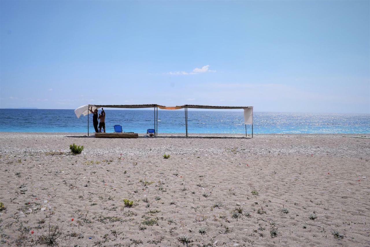 Standard Rooms By Scala Himare Bagian luar foto