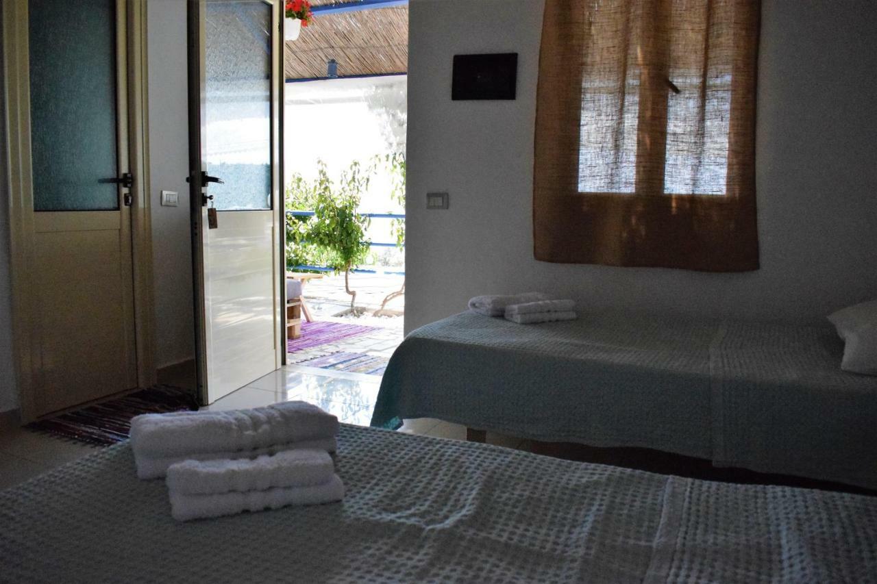 Standard Rooms By Scala Himare Bagian luar foto