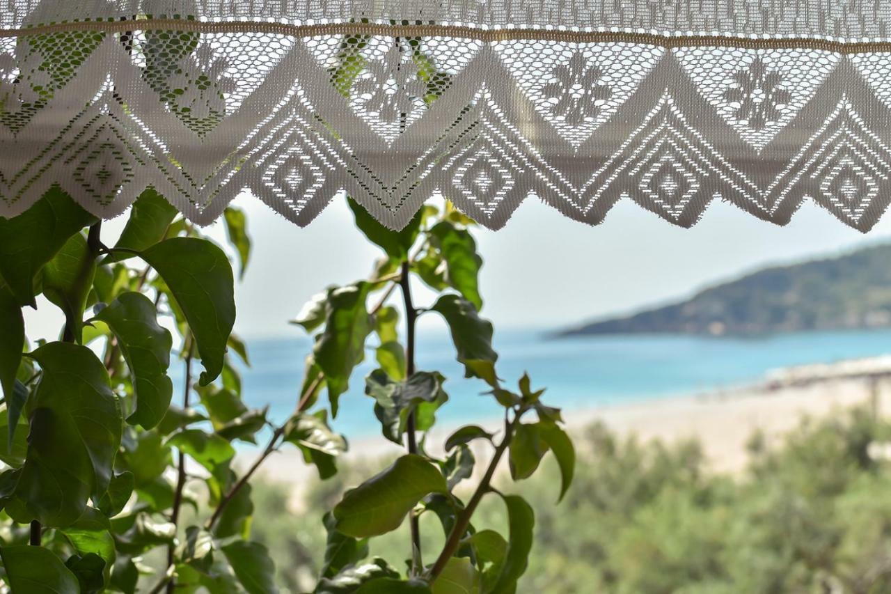 Standard Rooms By Scala Himare Bagian luar foto