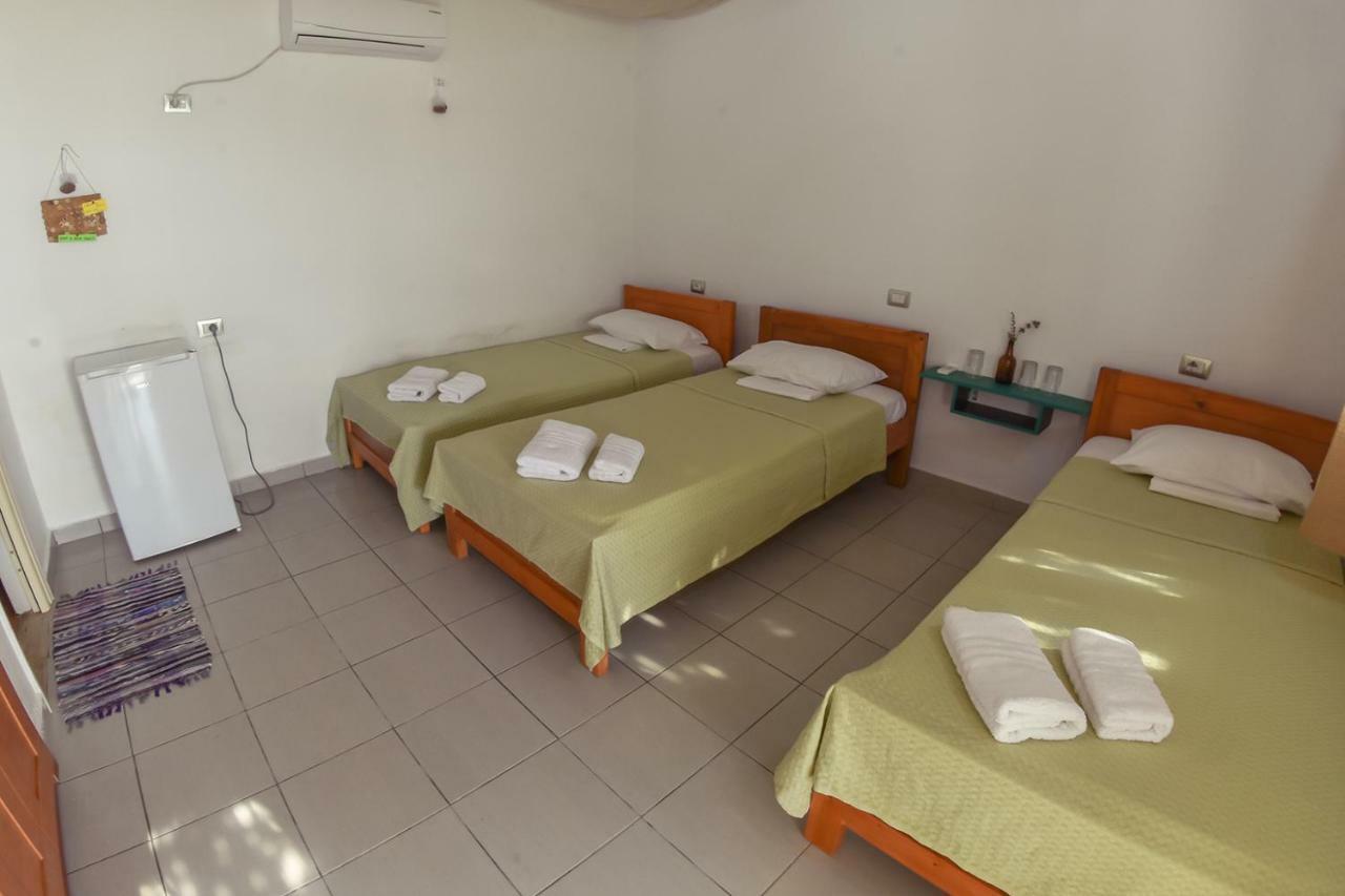 Standard Rooms By Scala Himare Bagian luar foto