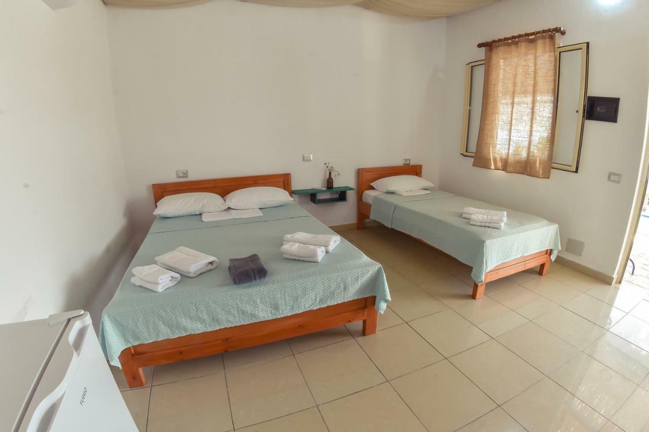 Standard Rooms By Scala Himare Bagian luar foto